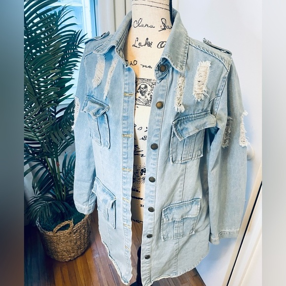 Light Wash Distressed Denim Long Jacket - Picture 5 of 13